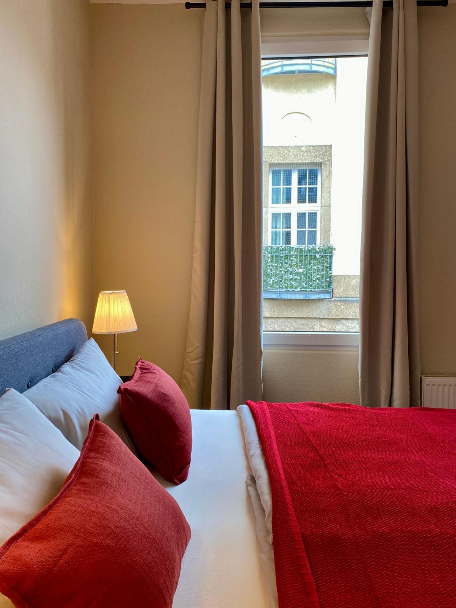 Ba Em City Apartment Wiesbaden Buitenkant foto