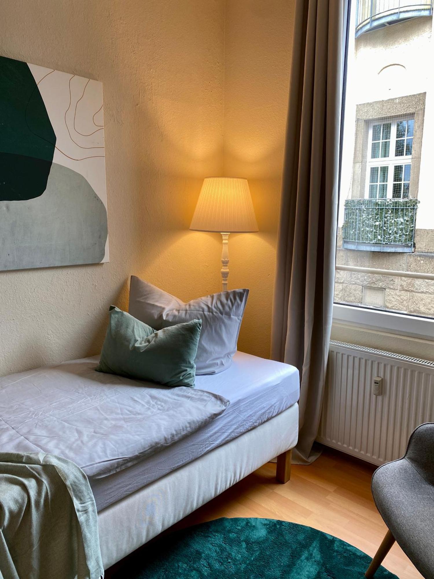 Ba Em City Apartment Wiesbaden Buitenkant foto