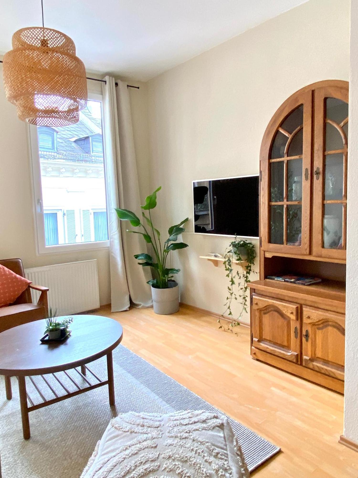 Ba Em City Apartment Wiesbaden Buitenkant foto