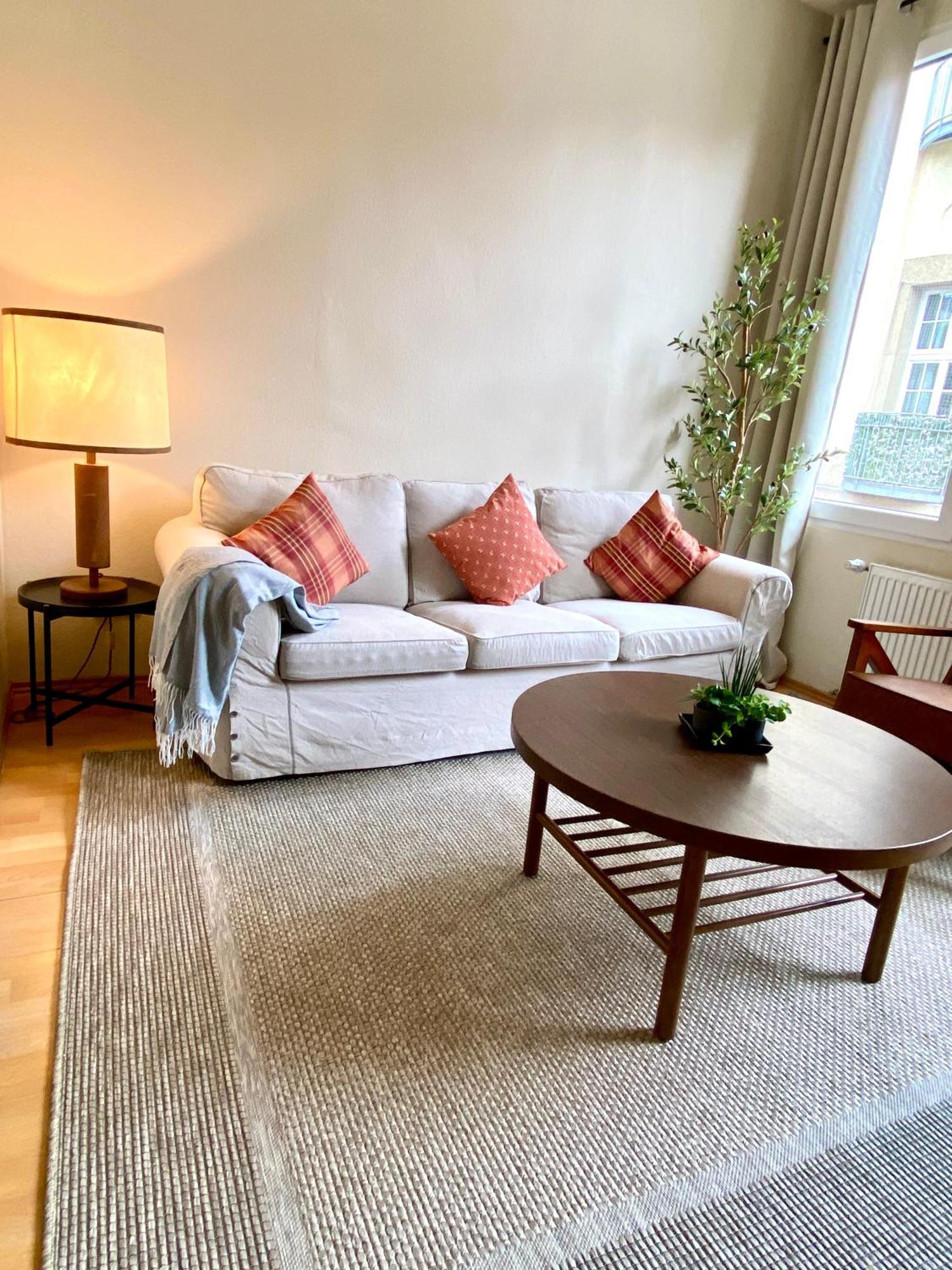 Ba Em City Apartment Wiesbaden Buitenkant foto