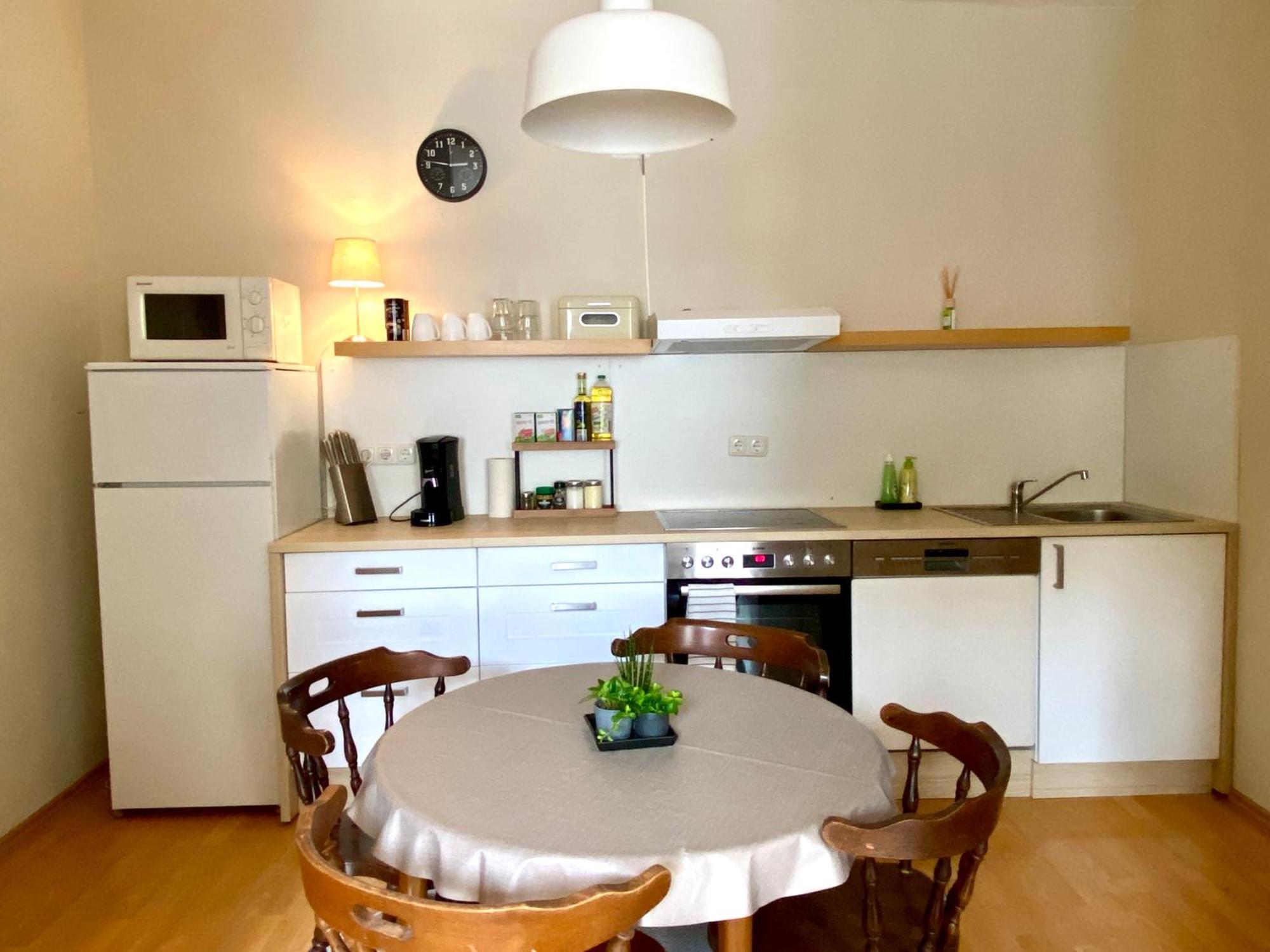 Ba Em City Apartment Wiesbaden Buitenkant foto